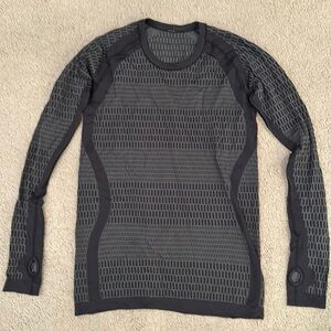 Lululemon long sleeve shirt